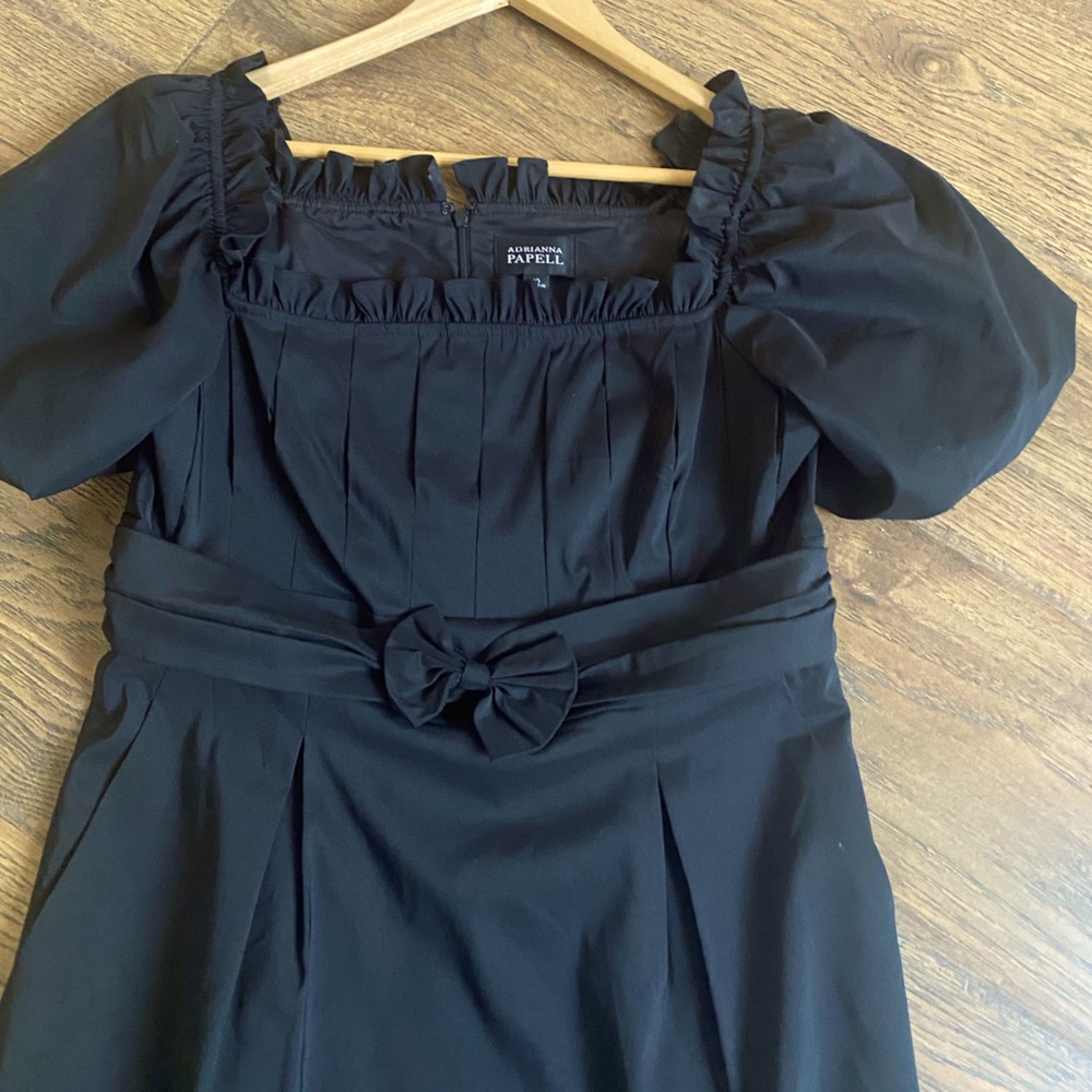 Adrianna Papell size 10/holiday dress/black